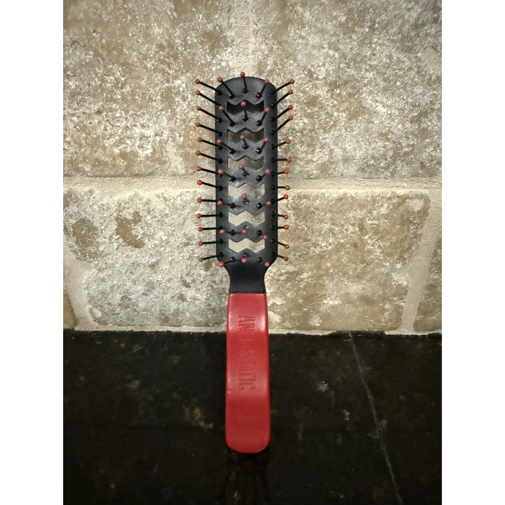 Whirlers Anti Static‎ Brush 31-AS Black Red Handle Ball Tip